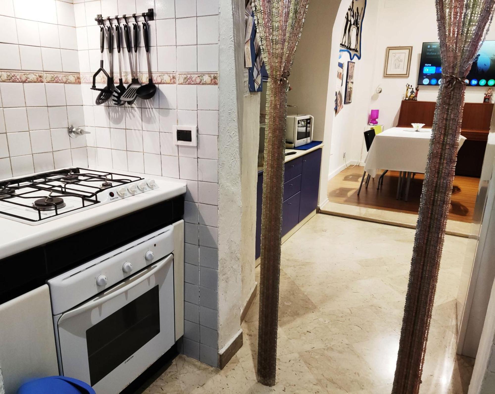 Apartment Jeans Rom